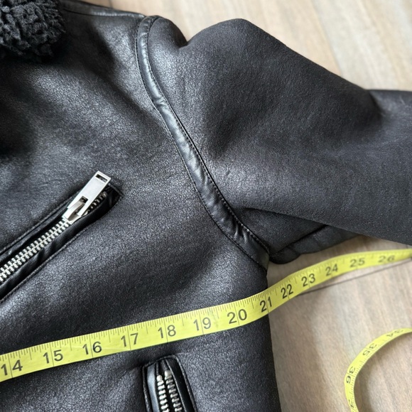 Zara Sherpa lined moto jacket oversized fit size medium black - Picture 5 of 7